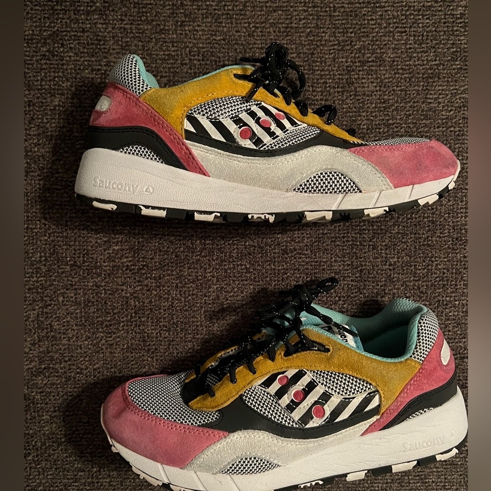 Limited Edition Saucony Shadow 6000 Liquorice